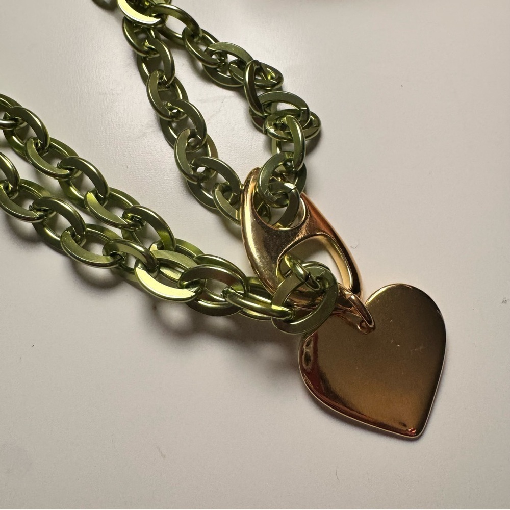 Gold‎ heart Y2k chain necklace , 2000s nostalgia, chunky trendy necklace - Picture 6 of 9